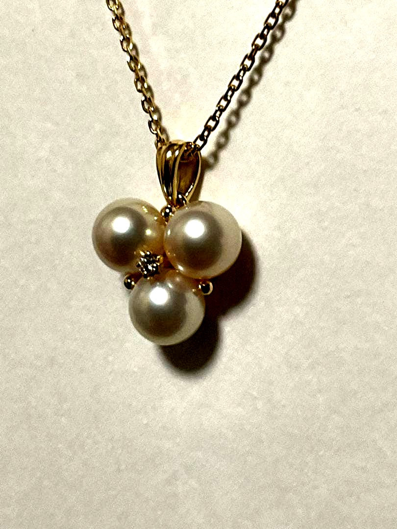 Mikimoto K18 pearl necklace with 6.5mm pearls and 38.5 cm chain length