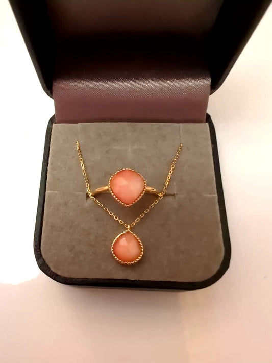 Agete gold necklace and ring set with coral and rutile quartz, ring size 11, new unused condition