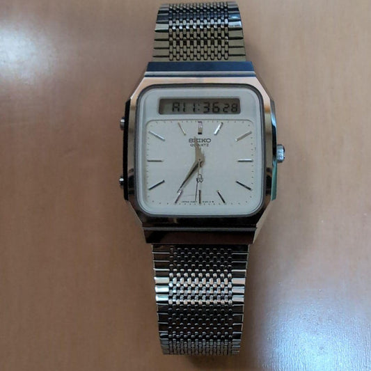 SEIKO SLOT335 Digital Men's Watch — Japanese