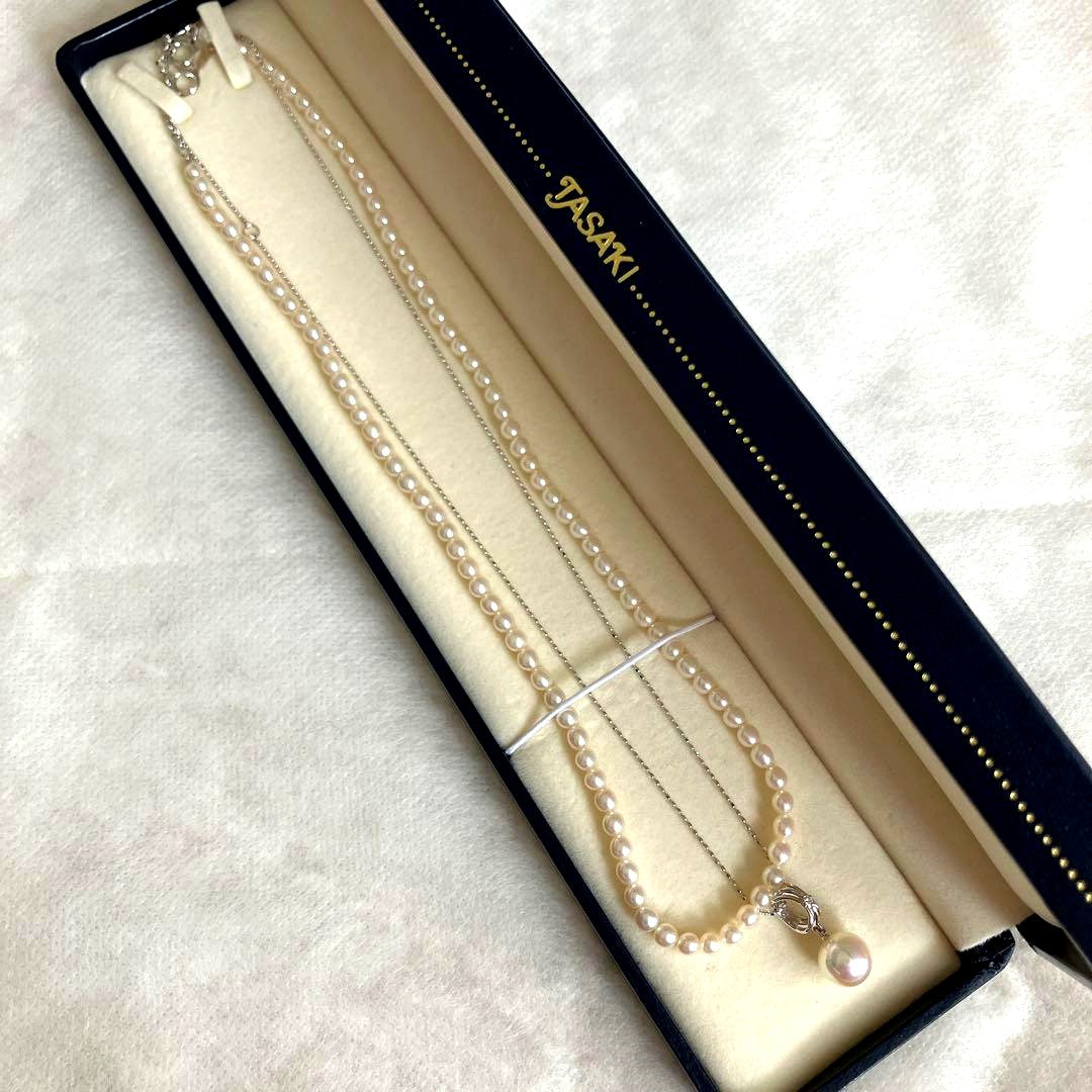 Tasaki freshwater pearl chain necklace with Akoya pearl and diamond top in 18K gold