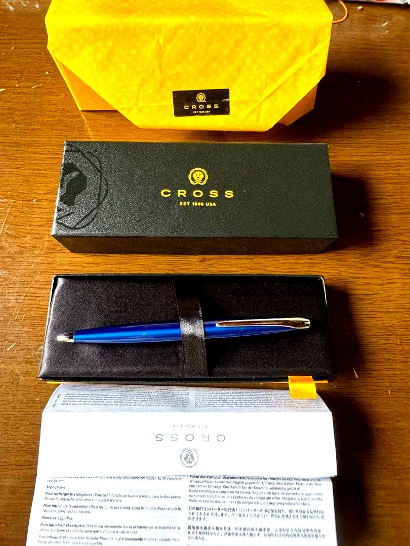 Cross blue ballpoint pen body with original box and instructions from Japan import