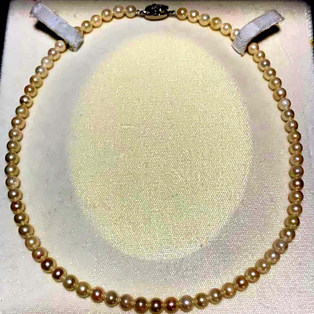 Akoya pearl necklace with 5.8mm pearls and silver beans silver clasp, 42cm length
