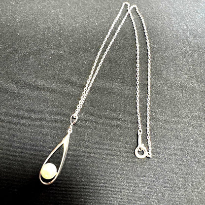 Mikimoto pearl teardrop necklace with 7mm Akoya pearl on a 40cm silver chain