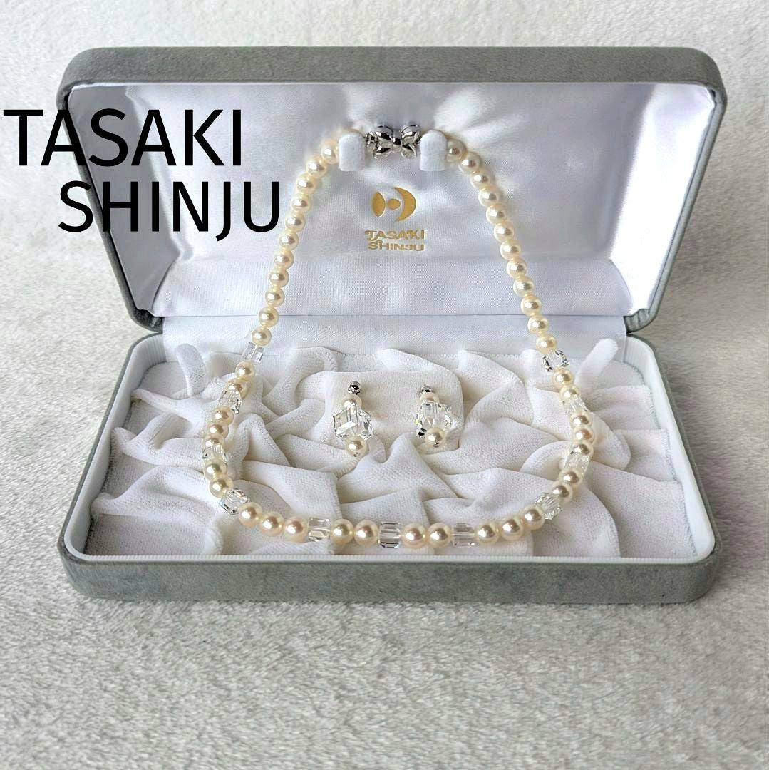 Tasaki Akoya pearl necklace and earrings set in SV K18WG with crystal accents, necklace length 42.5cm, earrings 3cm