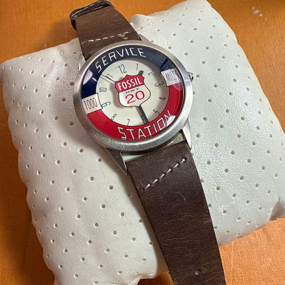 FOSSIL Vintage Quartz Men's Watch — Japanese