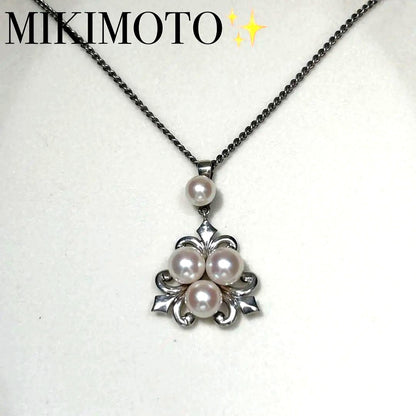 Mikimoto Akoya Pearl Necklace with 6mm pearls, 40cm length, weighing 5g, displayed on white background