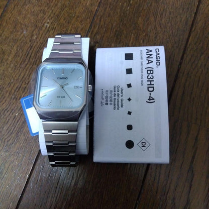 CASIO MTP-B185D-2A2VDF Quartz Men's Watch — Japanese
