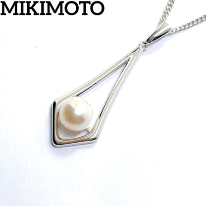MIKIMOTO silver necklace pendant featuring a 7mm pearl on a 43cm chain weighing 4.6 grams