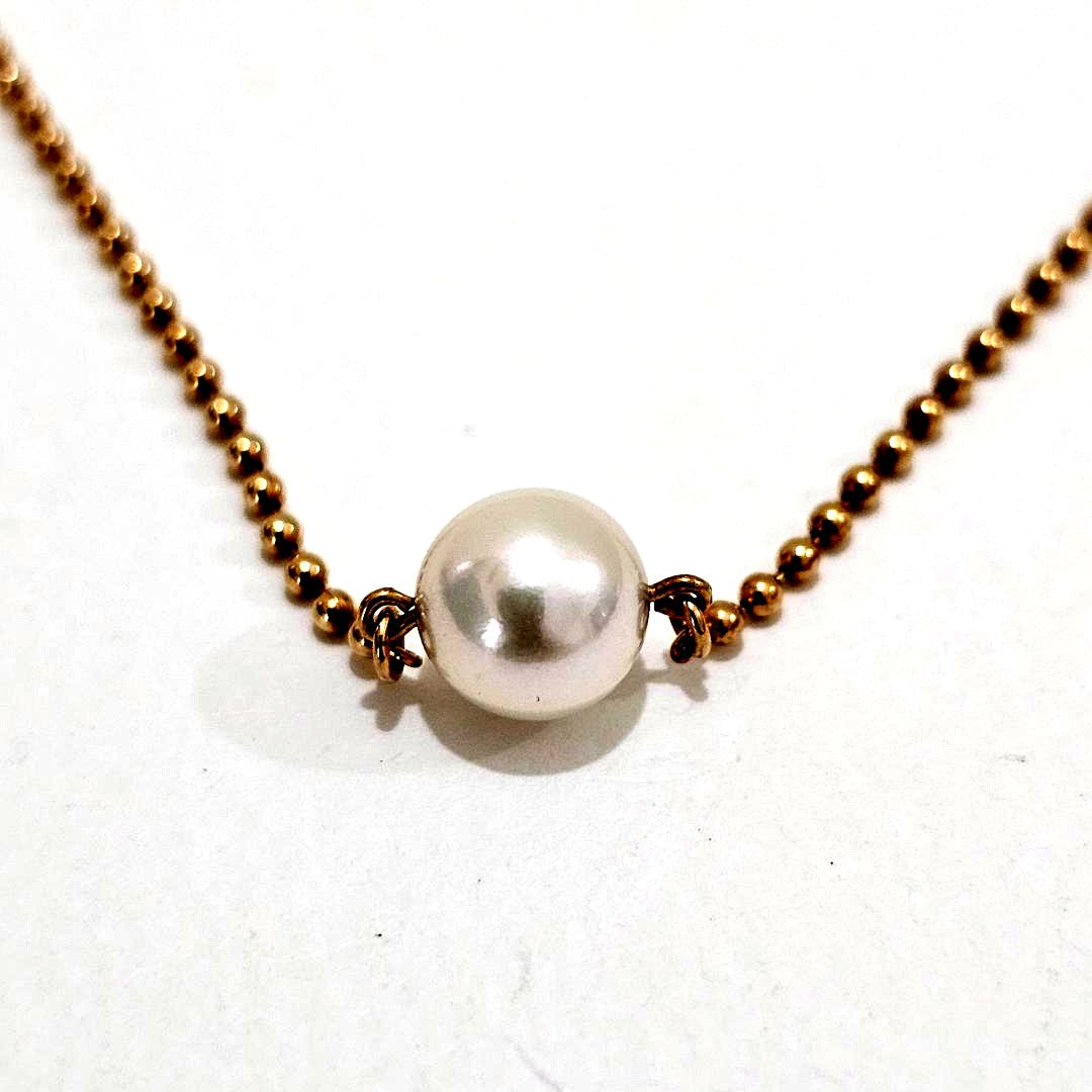 1794 Mikimoto pearl necklace with 38cm yellow gold chain and 7mm pearls vintage 1990s-2000s