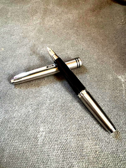 Pilot high-grade silver and black metal fountain pen with fine tip from 1970s Japan