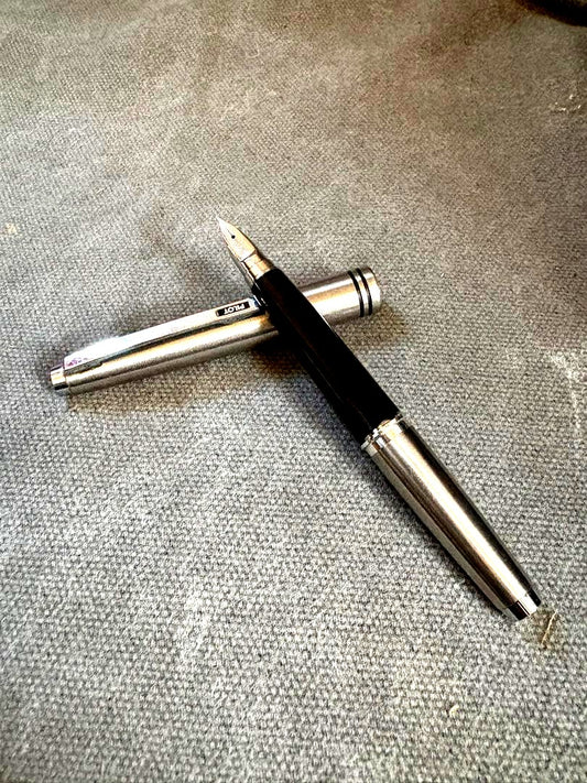 Pilot high-grade silver and black metal fountain pen with fine tip from 1970s Japan