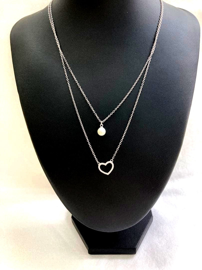 Akoya pearl pendant with 6mm round white-yellow pearl set in Silver 925 metal