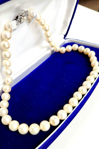 Akoya genuine pearl necklace with 9.5mm natural to cream beads on a 42cm silver chain