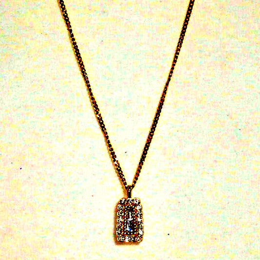 agete K18 gold necklace featuring a delicate chain with a sparkling diamond pendant
