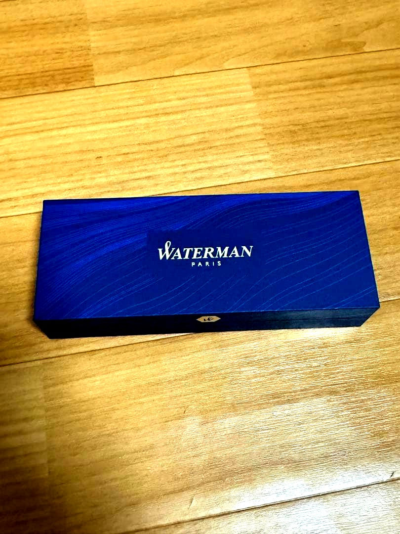 WATERMAN white ballpoint pen with sleek dedicated case on white background