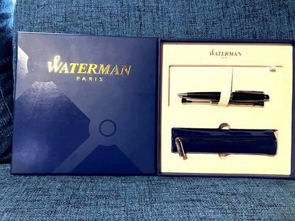 Black Waterman fountain pen measuring 14 cm with sleek design and gold accents