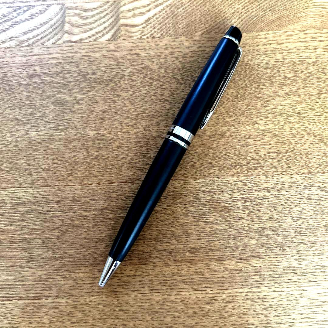 Waterman Black ballpoint pen body with metal clip and ring on black plastic body including refill