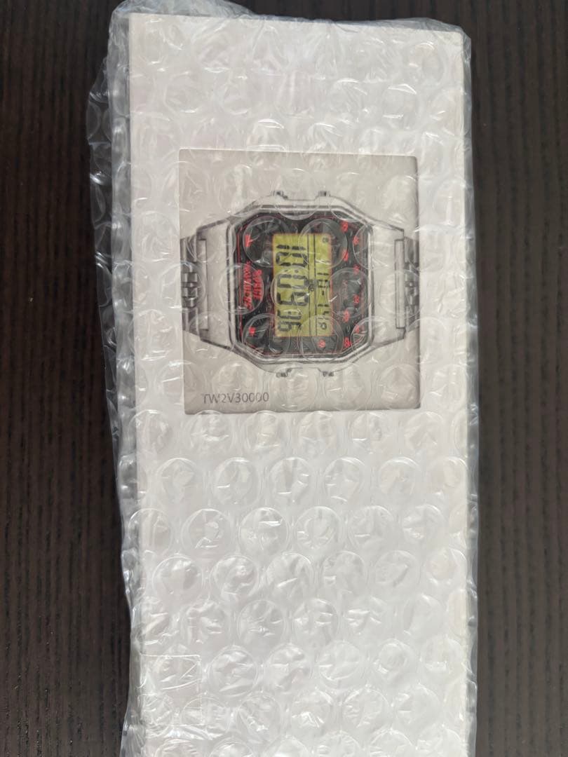 TIMEX インベーダー TIMEXデジタル腕時計 Digital Men's Watch — Japanese