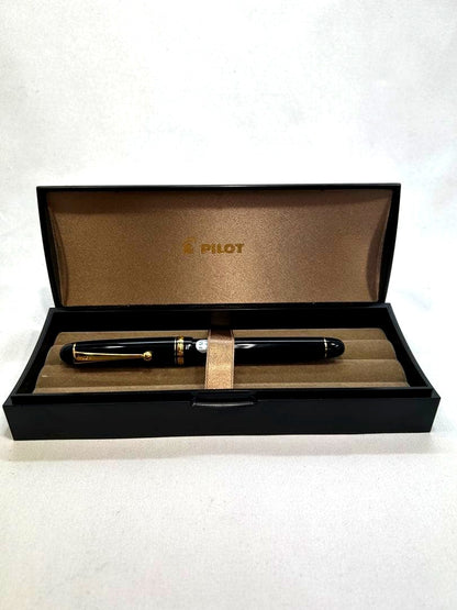 PILOT Black Fountain Pen with 14K gold decoration shown with black resin body and included case