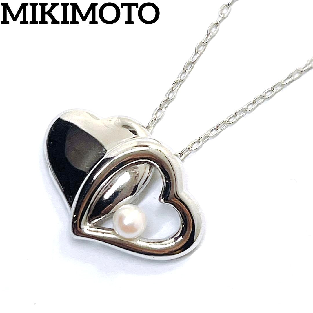 Mikimoto baby pearl necklace with 4.0 mm pearls and silver double heart pendant on a 40 cm chain