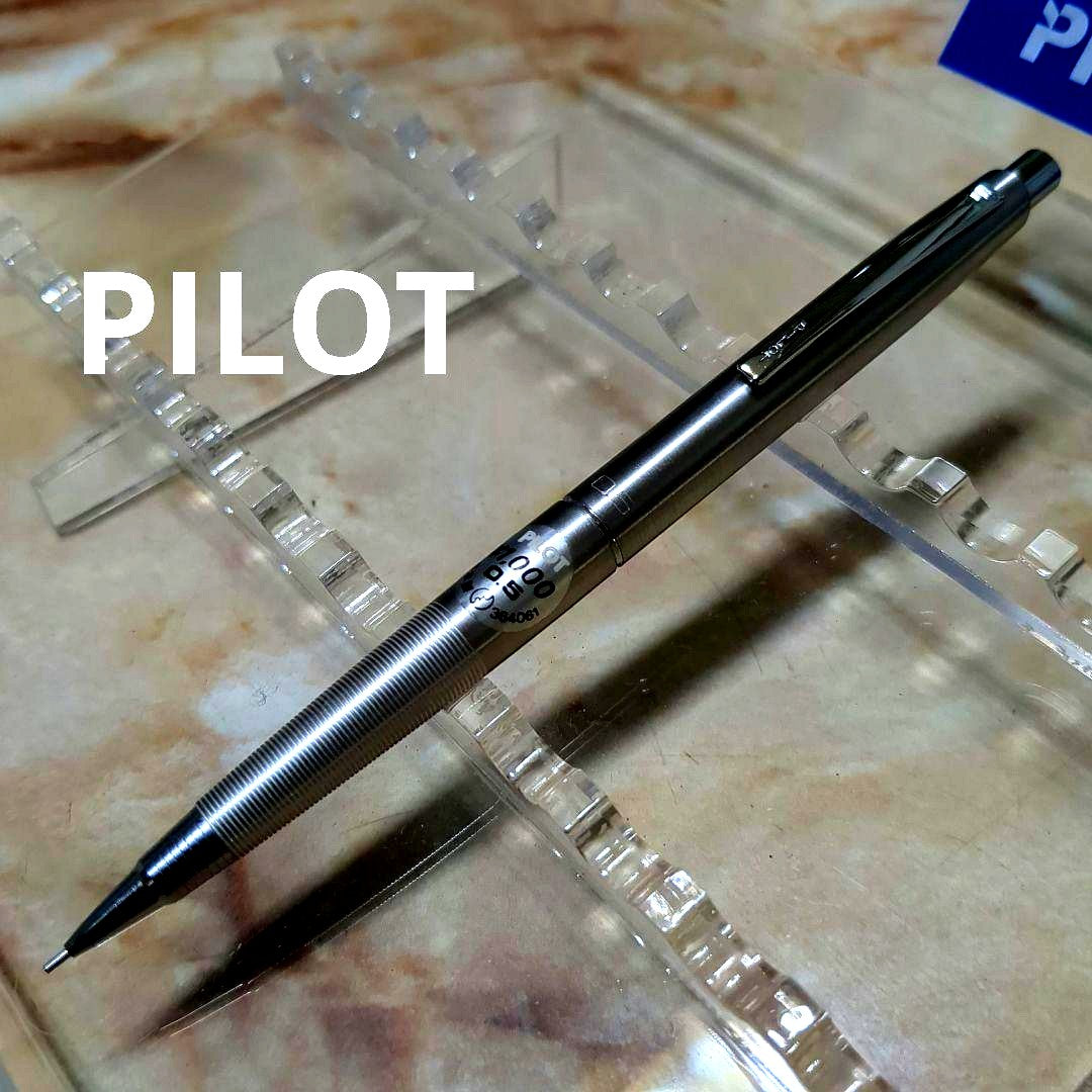 Showa PILOT discontinued mechanical pencil with 0.5 marking and PILOT clip, unused with minor scuffs