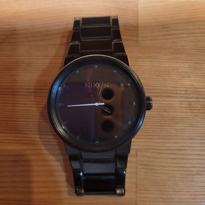 NIXON SBTR009 Quartz Men's Watch — Japanese