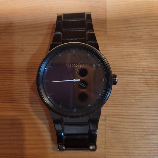 NIXON SBTR009 Quartz Men's Watch — Japanese