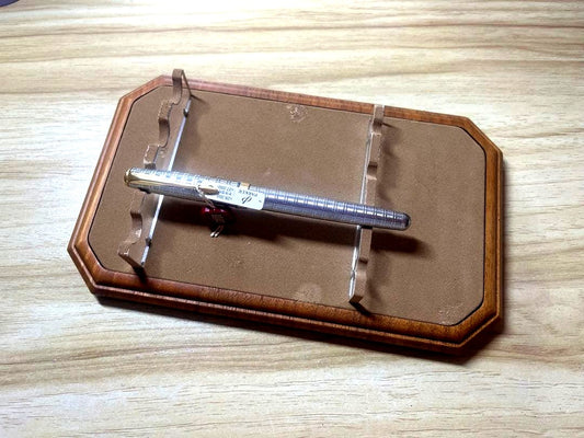 PILOT Parker fountain pen with transparent barrel, showing metal parts and original packaging