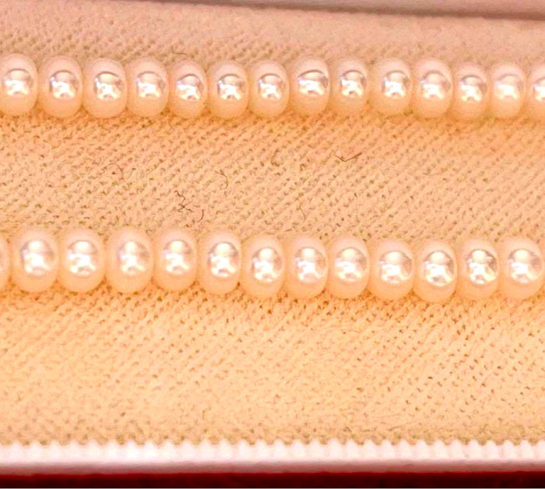 Mikimoto K18 Baby Pearl Necklace 40cm length gold chain with single delicate pearl pendant
