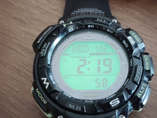 CASIO PRG-240 Solar Men's Watch — Japanese