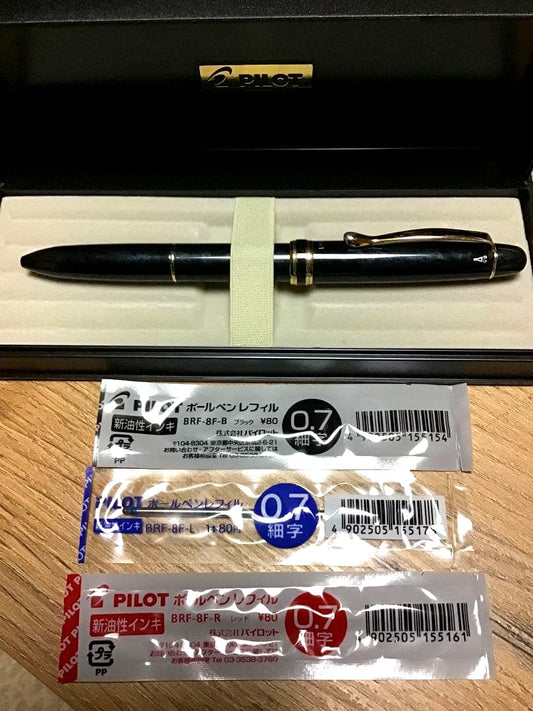 Pilot 3+1 exect multi-function pen in lacquered green marble with black, red, blue ballpoints and mechanical pencil