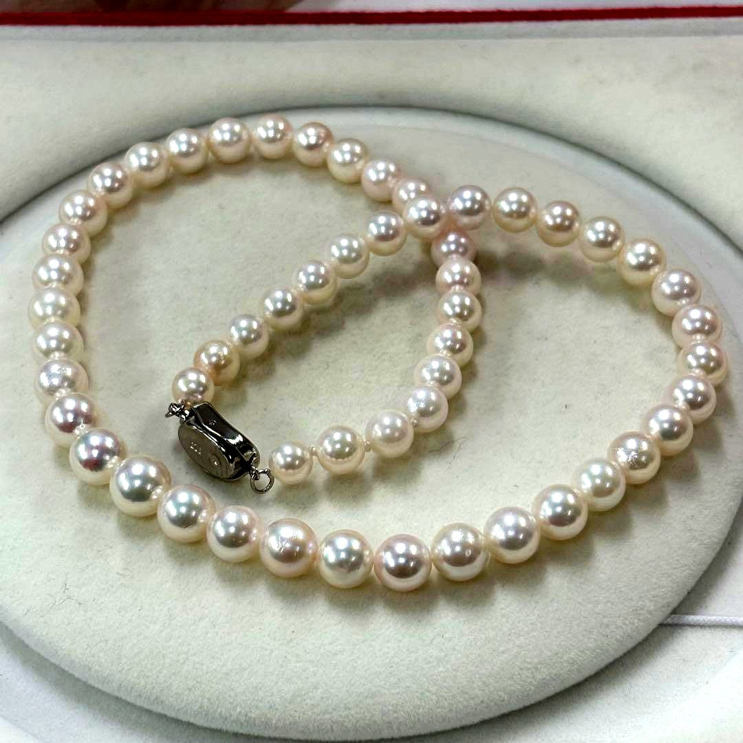 Akoya pearl necklace with 6-8.7mm pearls, 43cm length, showcasing lustrous white pearls from Ise-Shima Ebsu Bay