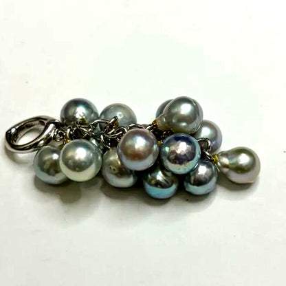 Pure Pearl Akoya pearl pendant top with grape motif in silver, measuring approximately 5 cm long and weighing 7.5 g