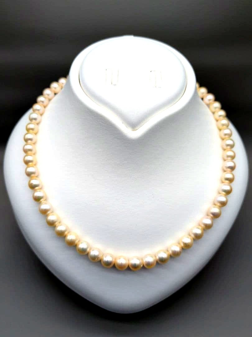 Akoya genuine pearl necklace with 7.5-8mm champagne yellow pearls, 42.8cm length