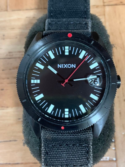 NIXON A355-001 Quartz Men's Watch — Japanese