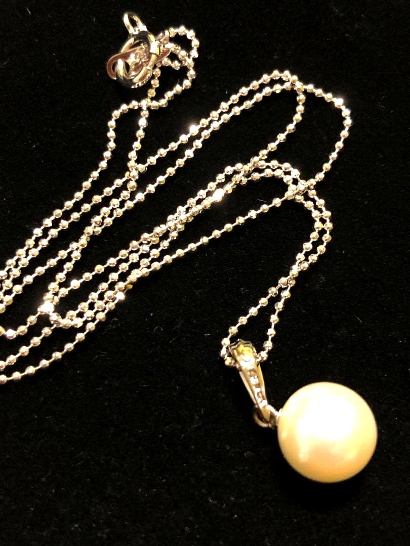 Akoya pearl white flower-shaped pendant necklace with perfect round pearl on 40cm 925 silver chain