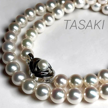 TASAKI Akoya pearl necklace 44.5 cm with 8.0mm white round Hanadama grade pearls and silver clasp