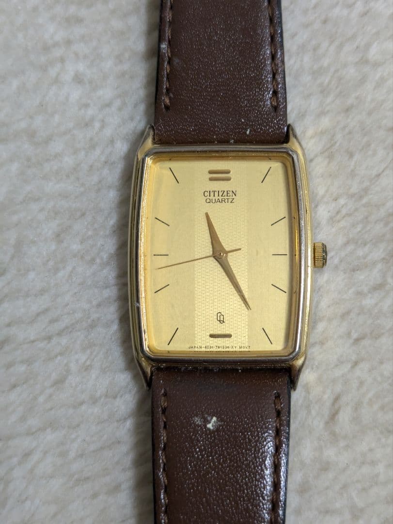 Citizen V157-0BX0 Quartz Men's Watch — Japanese