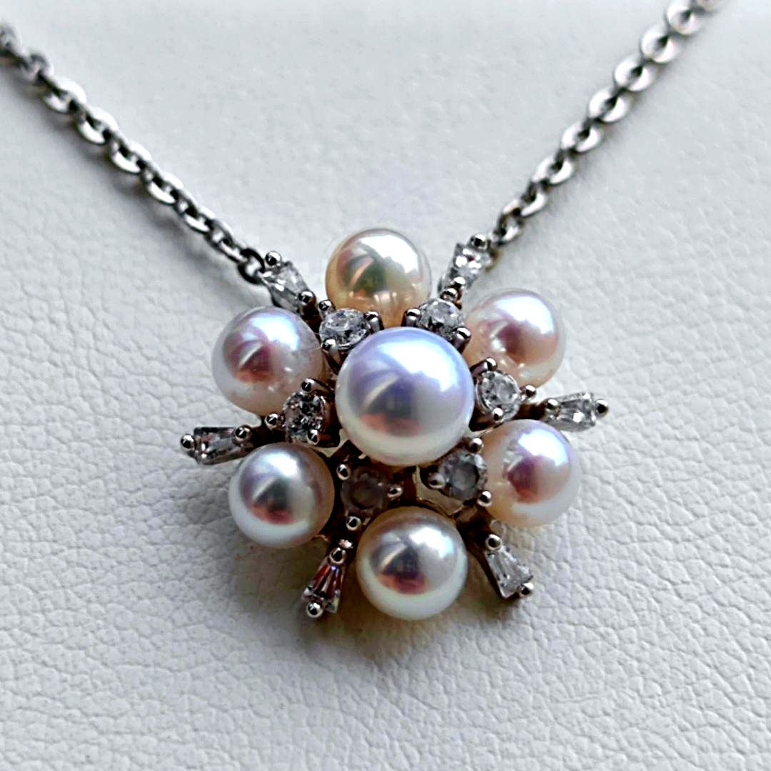Akoya Pearl Baby Pearl Flower Pendant with 5.5mm and 4.5mm pearls set in silver 20mm earring