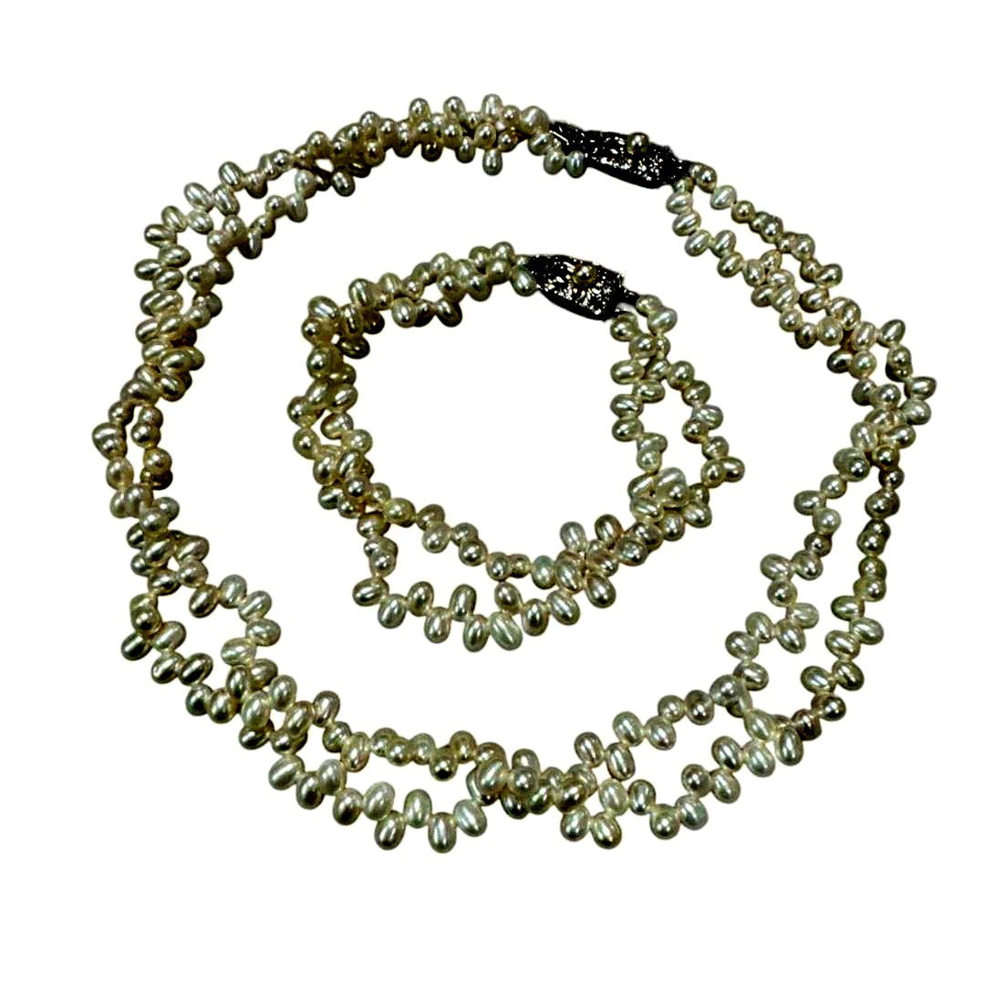 Mikimoto 925 silver necklace and bracelet set featuring freshwater pearls with 40 cm necklace and 17 cm bracelet