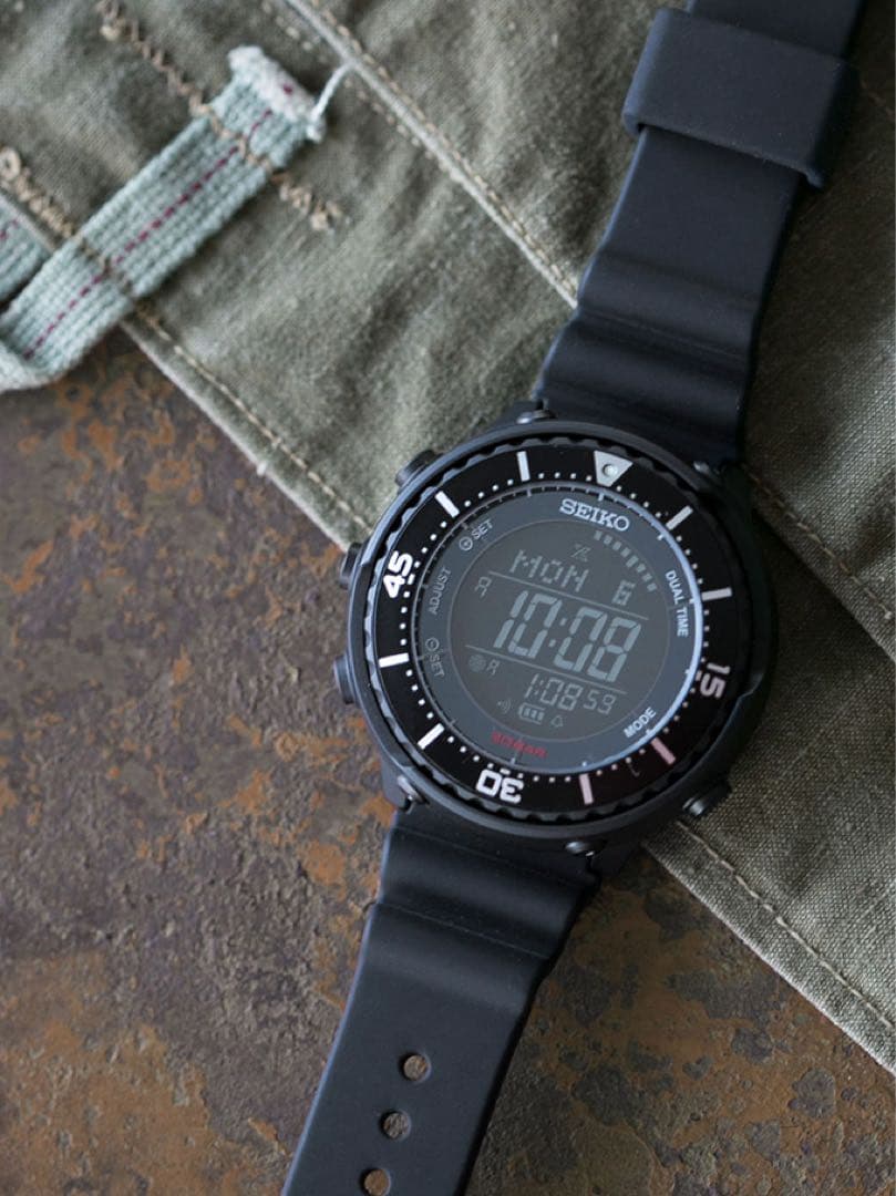 SEIKO SRPE79 Solar Men's Watch — Japanese
