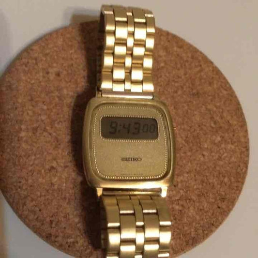 SEIKO 5606-7000 Digital Men's Watch — Japanese