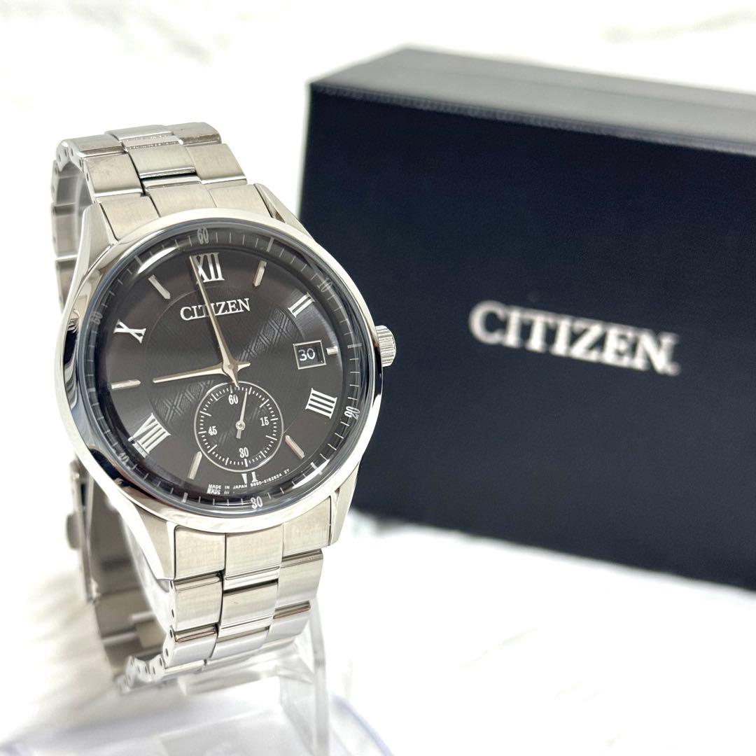 Citizen COLLECTION V157-0BX0 Solar Men's Watch — Japanese