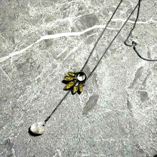 Agate long silver 925 necklace with a 70cm chain and a 1.5cm flower charm