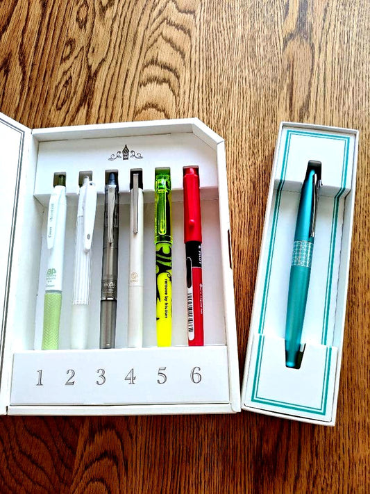 Pilot MR Retro Pop fountain pen set in turquoise blue with geometric pattern design