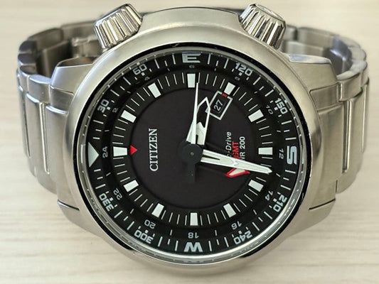 Citizen B877-R005600 Solar Men's Watch — Japanese