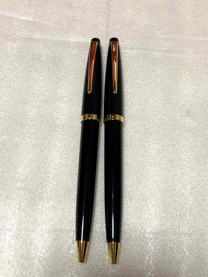 Set of two Cross CrossBallpoint ballpoint pens in like new condition