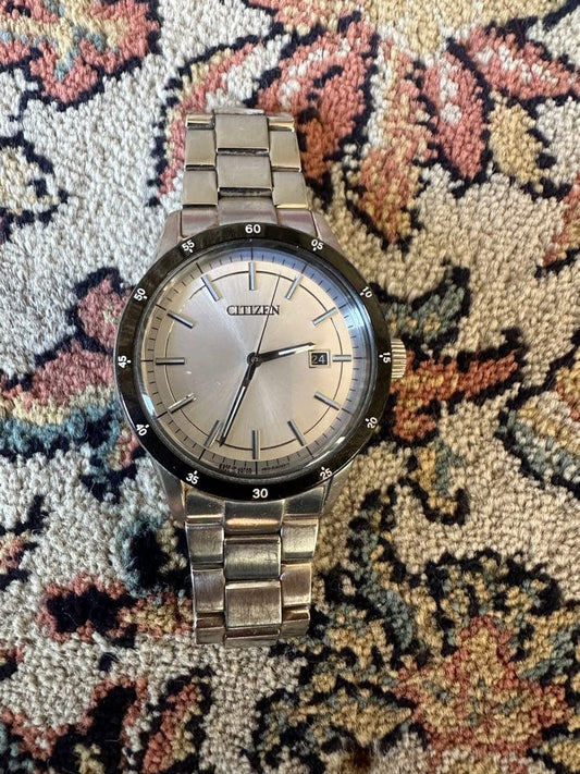 Citizen V157-0BX0 Quartz Men's Watch — Japanese