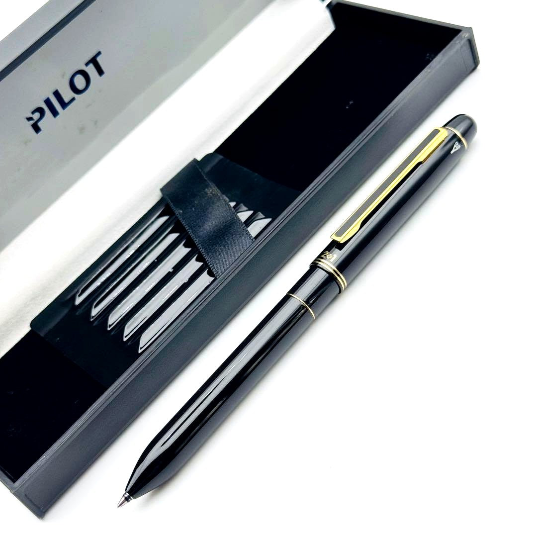 Black and gold Pilot 2+1 multi-function pen with 2-color ballpoint and 0.5mm mechanical pencil with case