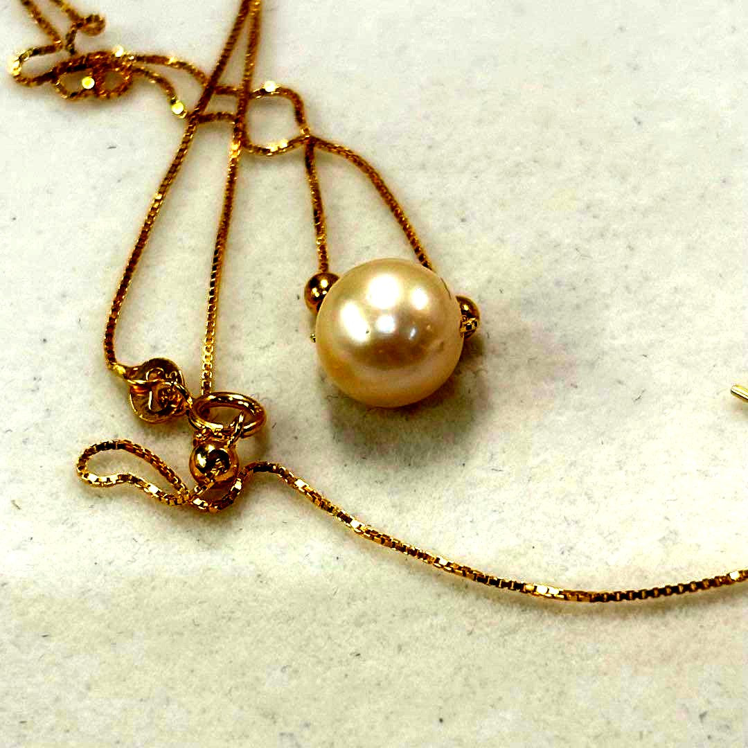 Ise-Shima Ise Bay Akoya Pearl necklace with 9.5mm pearls on a 42cm gold-finished chain with removable ball detail